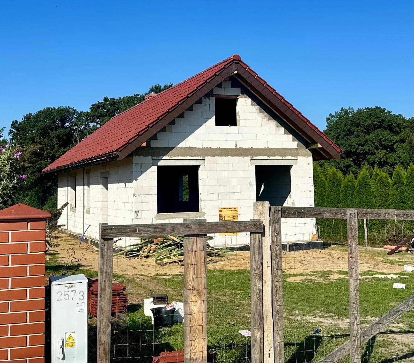 Remont dachu domu jednorodzinnego – DachBiel Dolny Śląsk